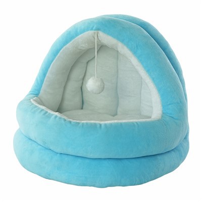 Duże siedzisko przy oknie dla kota